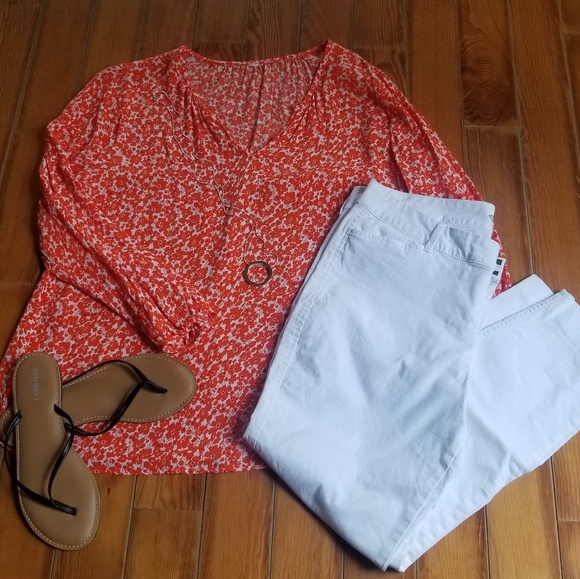 Old Navy Pants - Old Navy White Pixie Pants